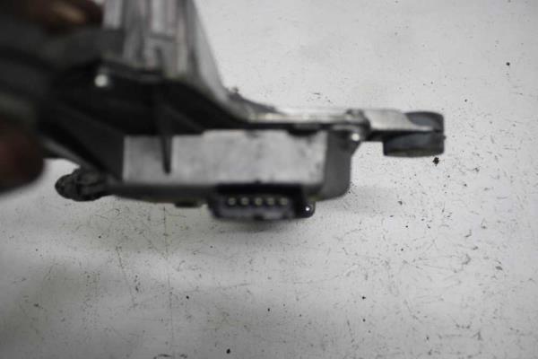 MOTEUR D ESSUIE GLACE CITROEN C4 PICASSO 2006-2013 - Vue 3